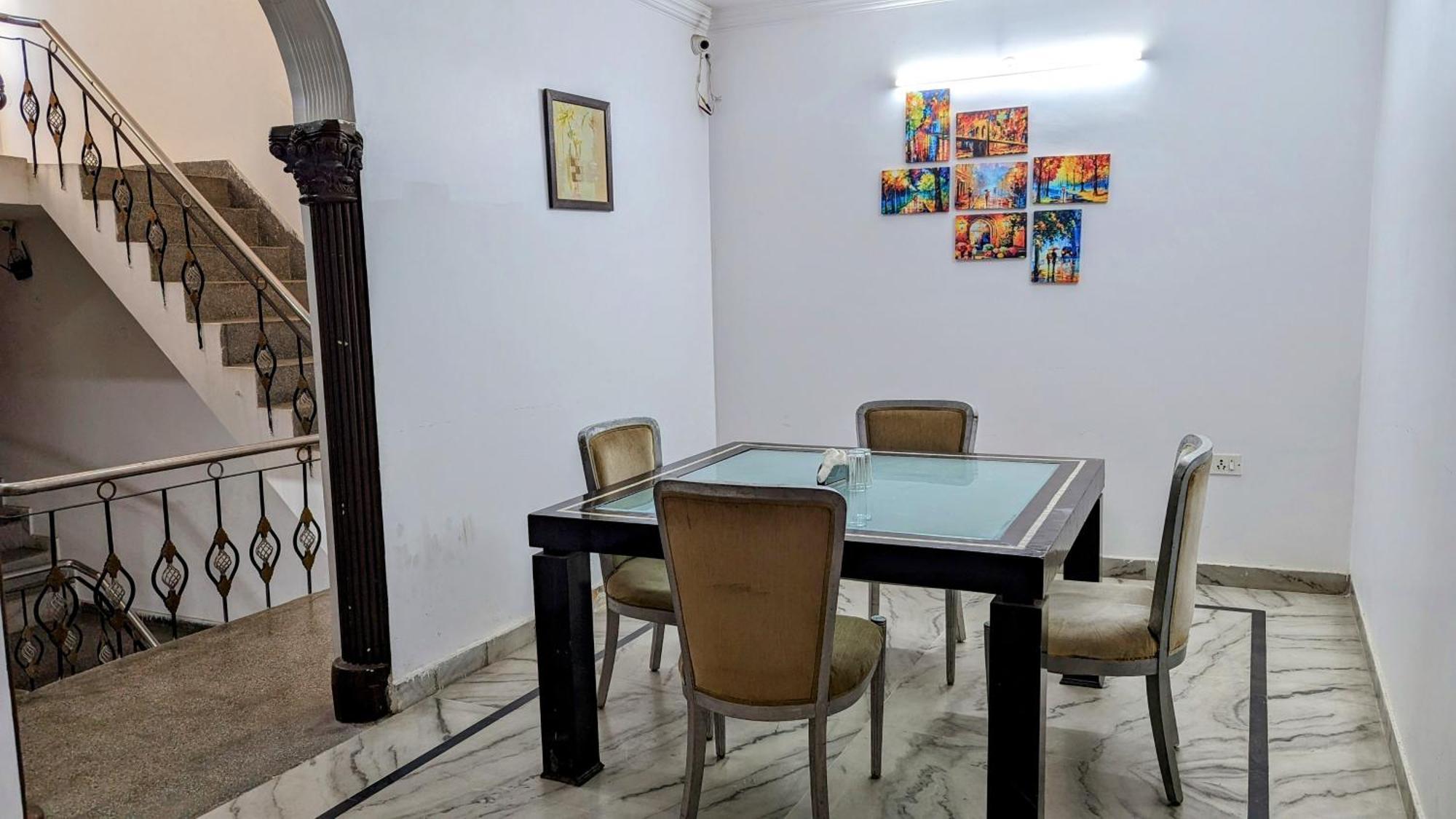 Hotel Lecston @Yashobhoomi Dwarka Sector - 25 Metro Station Delhi  Bagian luar foto