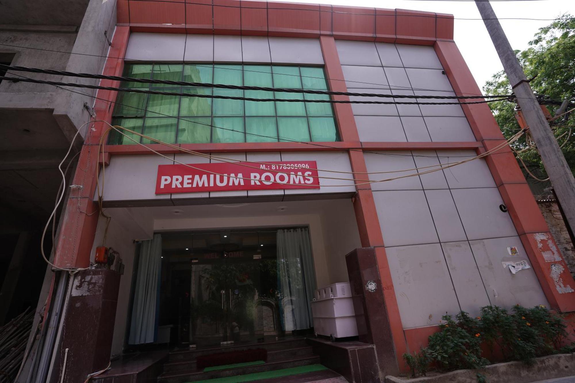 Hotel Lecston @Yashobhoomi Dwarka Sector - 25 Metro Station Delhi  Bagian luar foto